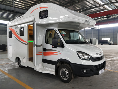 依维柯欧胜C型房车.jpg