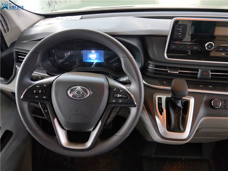 大通V90 B型房车05.jpg