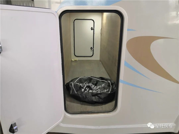 星旺房车刘芬15572204376